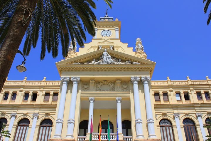 Private Málaga Walking Tour: Alcazaba, Picasso & Cathedral in 2 Hours photo 3
