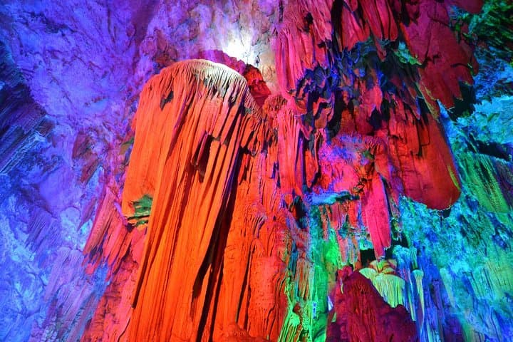 Guilin in One Day: Fly from Shanghai to See Li River, Reed Flute Cave & Elephant Hill photo 4