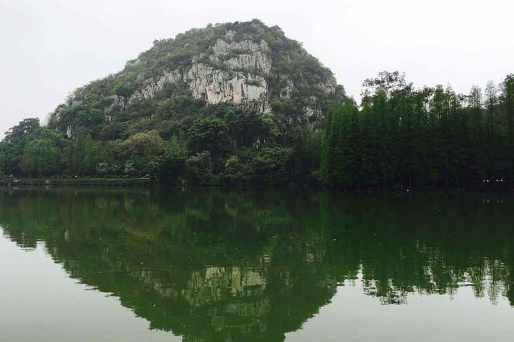 Guilin in One Day: Fly from Shanghai to See Li River, Reed Flute Cave & Elephant Hill photo 6