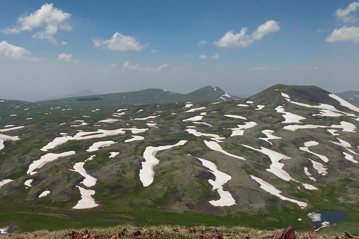 Jeeping and Summit Trek: Azhdahak Mountain Day Tour from Yerevan photo 6