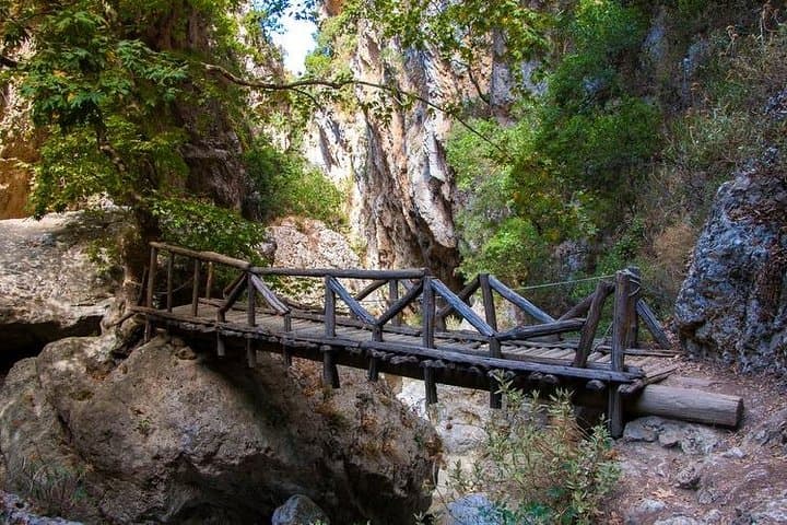 Samaria Gorge: Long Way from Rethymno — 16km Hike through Crete’s White Mountains photo 5