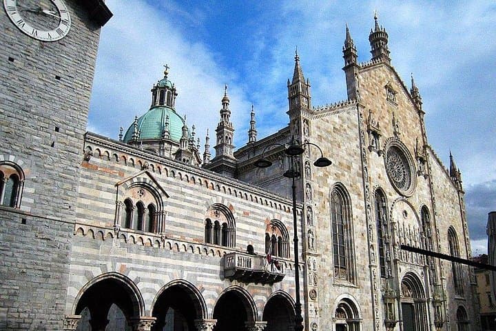 Grandeur of Como: Villa Olmo Gardens & Brunate Funicular Half-Day Tour photo 2