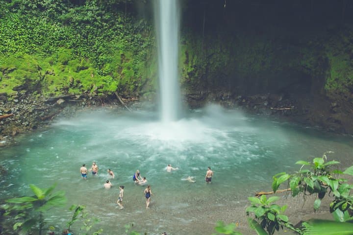 La Fortuna Waterfall Hike & Farm-to-Table Lunch — La Fortuna Park Experience