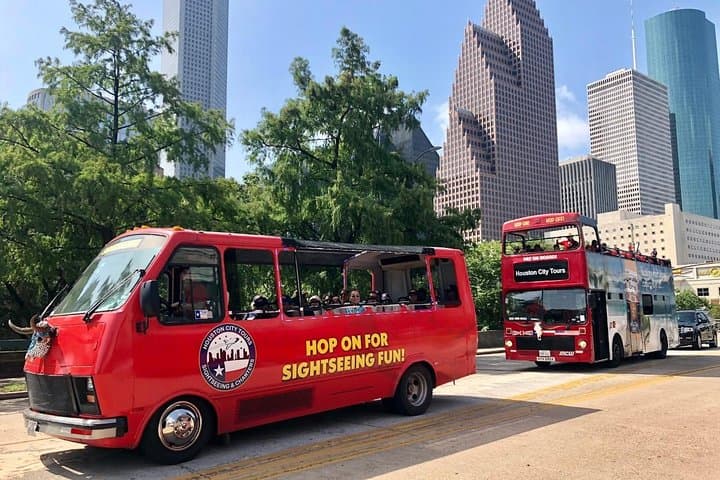 Houston City & Mural Tour: Open-Top Sightseeing Around Downtown photo 5