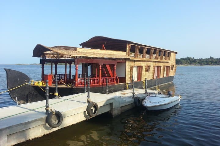 Pondicherry Guided City Tour: A Day Visiting Auroville, Temples & Paradise Beach photo 5