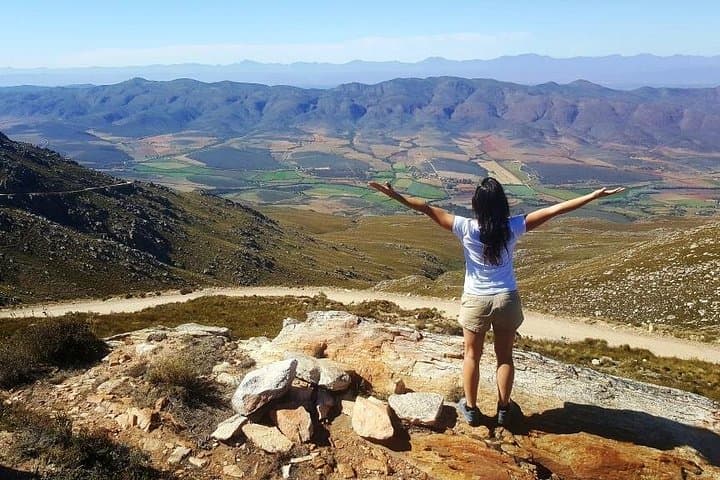 Half-Day Swartberg Pass Private Tour from Oudtshoorn — Summit Hike & Fynbos photo 1