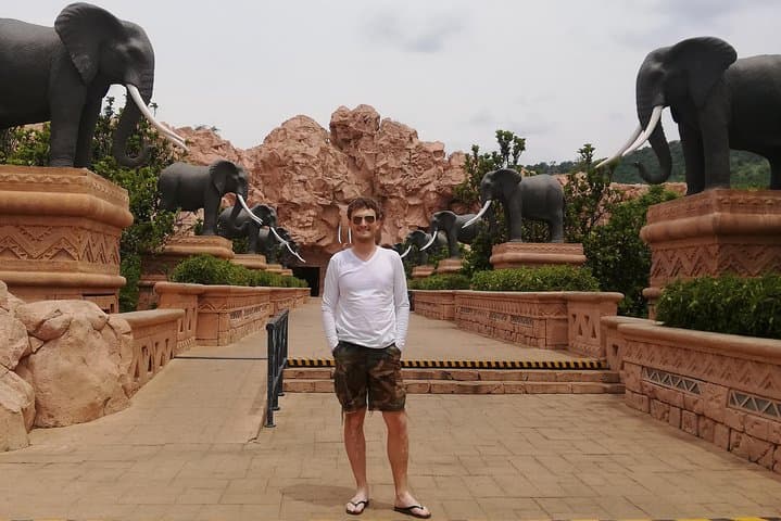 Sun City Day Trip from Johannesburg: Resort Fun & Pilanesberg Sights photo 5