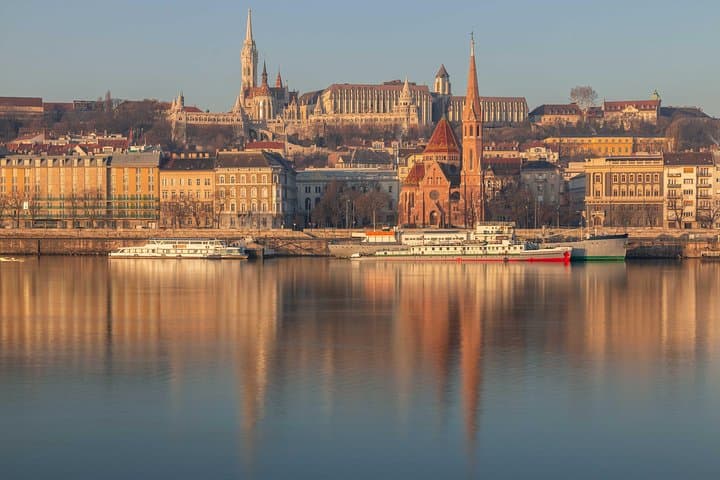 Budapest 4-Hour Private Minivan Tour — Buda & Pest Highlights photo 4