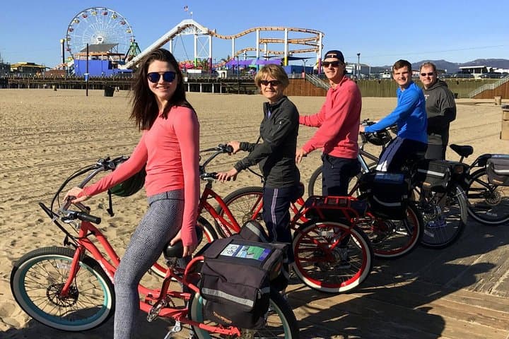 Santa Monica to Venice: Private Electric Bike Beach Ride photo 1