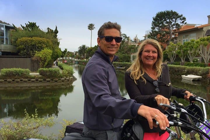 Santa Monica to Venice: Private Electric Bike Beach Ride photo 2