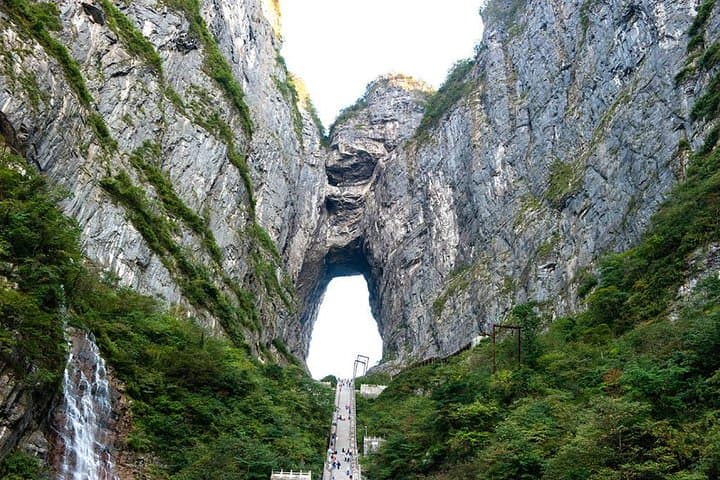 3-Day Private Zhangjiajie Tour: Tianmen Mountain, Avatar Pillars & Evening Show photo 5