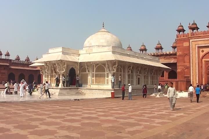 Golden Triangle and Varanasi: 8-Day Delhi–Agra–Jaipur Cultural Tour photo 2