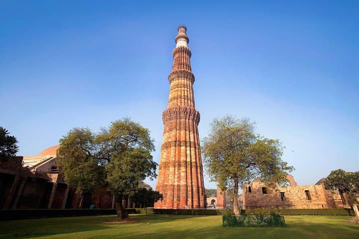 One-Day New Delhi Private Guided Sightseeing by Cab — Custom City Tour