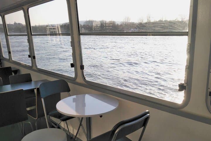 Budapest Private Boat Tour on the Danube — 1-Hour Private Boat Rental photo 6