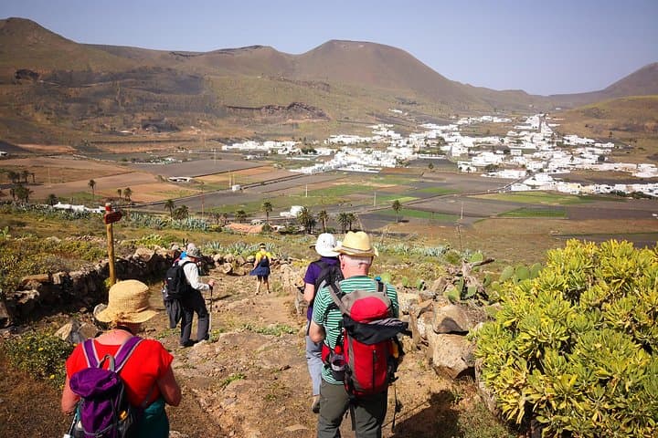 Northern Cliffs & Valleys Hiking Tour in Lanzarote — Haria, La Graciosa Views photo 2