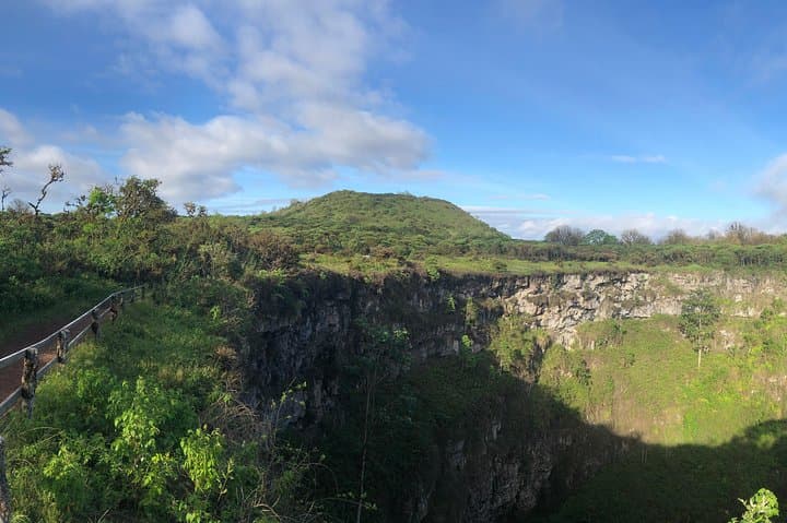 Santa Cruz Highlands Bike Tour: Giant Tortoises, Los Gemelos & Lava Tube Adventure photo 3