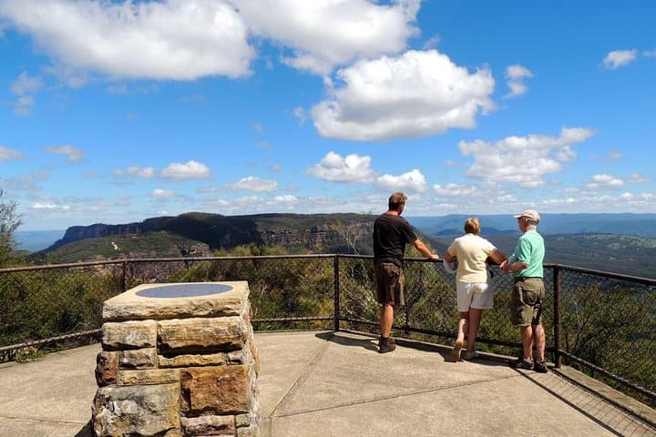 Blue Mountains Insider Tour from Sydney: Jamison Valley Walks & Featherdale Wildlife photo 3