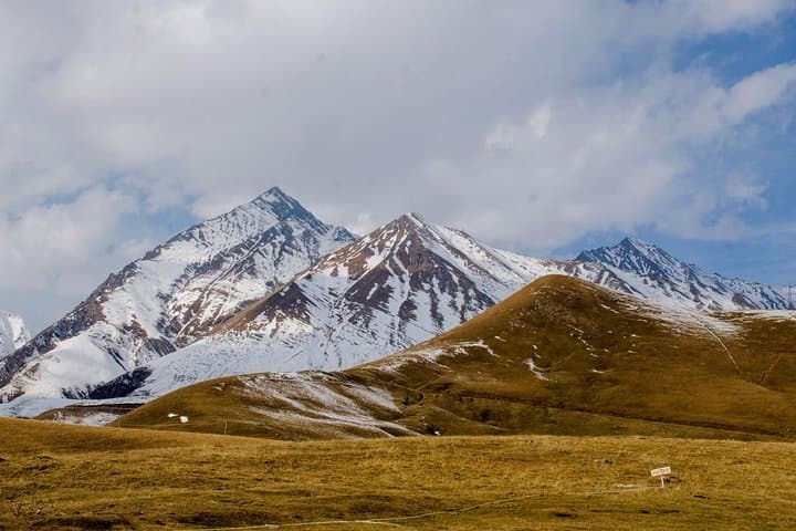 Day Trip to Kazbegi: Tbilisi to Gergeti Trinity & Caucasus Views photo 5