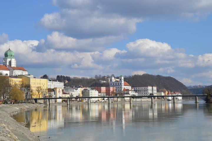 Passau Inn River Stroll: Baroque Views and Three-River Confluence photo 3