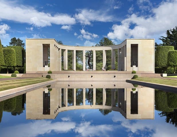 Explore Normandy's Historic D-Day Beaches: A Private Tour from Bayeux