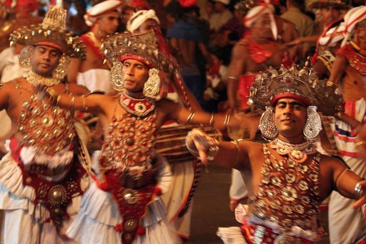 Kandy Private Day Tour: Temple of the Tooth, Botanic Gardens & Cultural Dance