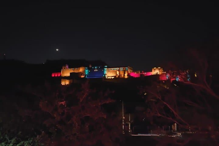 Jaipur Night Tour: Private Open-Jeep Sunset Views, Dinner & Drinks photo 3