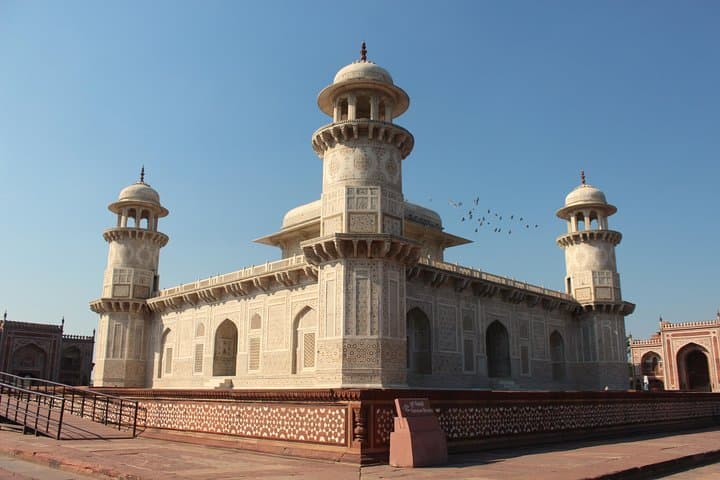 four-day-golden-triangle-private-tour-delhi-agra-jaipur photo 4