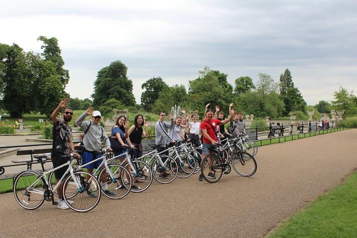 Royal Express London Bike Tour: 2.5-Hour Parks & Palaces Ride photo 4