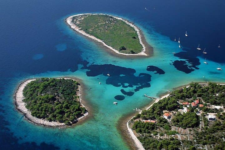 Blue Lagoon & Trogir Half‑Day Speed Boat Tour from Split photo 2