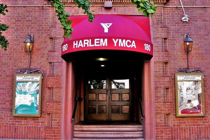 Private Harlem Walking Tour: Apollo Theater, Strivers Row & Soul Food Experience