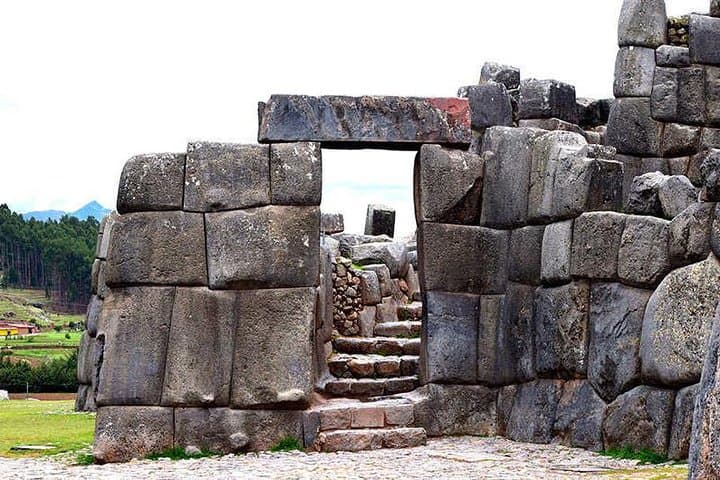 5-Day Cusco Adventure: Sacred Valley, Machu Picchu & Rainbow Mountain photo 6
