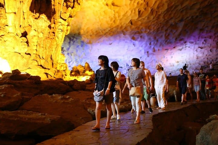 Private Ha Long Bay Day Trip from Hanoi — Cruise, Caves & Kayaking photo 4