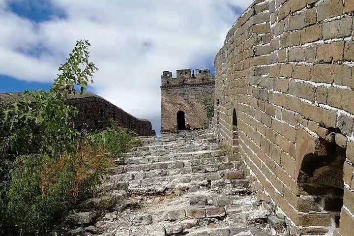 Mutianyu Great Wall Layover from PEK: Private Transfer, Cable Car & Lunch photo 3
