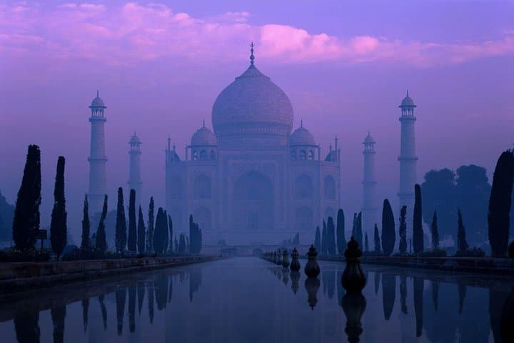 Same-Day Taj Mahal Tour from Bangalore: Flights, Agra Fort & Private Guide photo 2