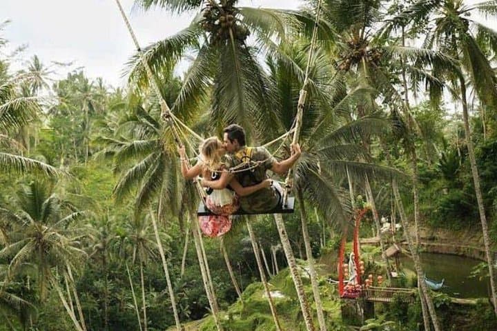 Tegalalang Rice Terrace Swing: Ubud's River-Pool Swings & Bird Nests photo 5