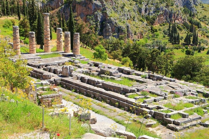 Delphi and Meteora 2-Day Tour from Athens: Ancient Oracle & Cliff Monasteries photo 5
