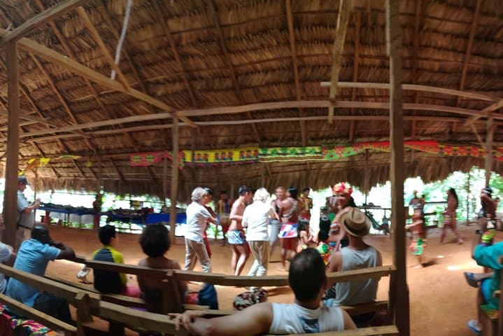 Emberá Village Waterfall Hike and Cultural Visit from Panama City photo 6