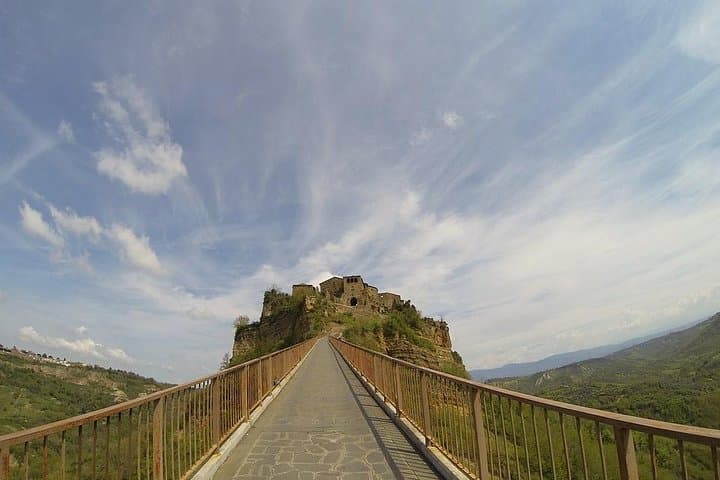 Civita di Bagnoregio Private Day Tour from Rome — The Dying City Experience photo 4
