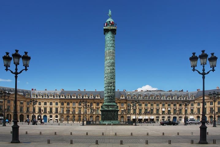Explore Paris by Coach and Seine Cruise: Top Sights in 2.5 Hours photo 3