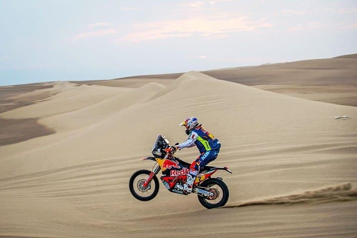 KTM Desert Dune Ride: 2-Hour Motocross Adventure from Dubai photo 4