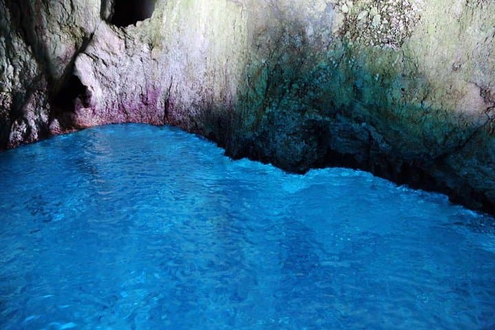 Glass-bottom boat to Navagio Shipwreck Beach and Blue Caves — Zakynthos day cruise photo 3