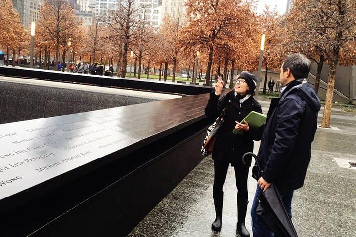 Private Ground Zero Walking Tour: 9/11 Memorial & One World Observatory photo 3