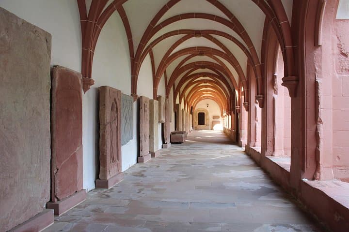 Eltville & Eberbach Abbey Day Trip from Frankfurt — Rhine Vineyards and Gothic Heritage photo 2