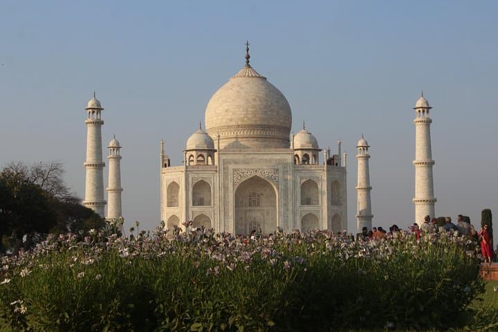 Private Full-Day Taj Mahal & Agra Fort Tour from Delhi (5-Star Lunch) photo 3