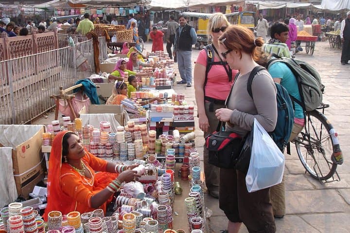 Same-Day Ladies-Only Agra Tour From Delhi: Taj Mahal, Agra Fort & Marble Markets photo 4