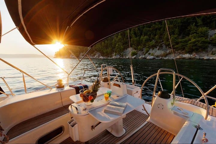 Private Full-Day Yacht Cruise from Split to Brač and Šolta