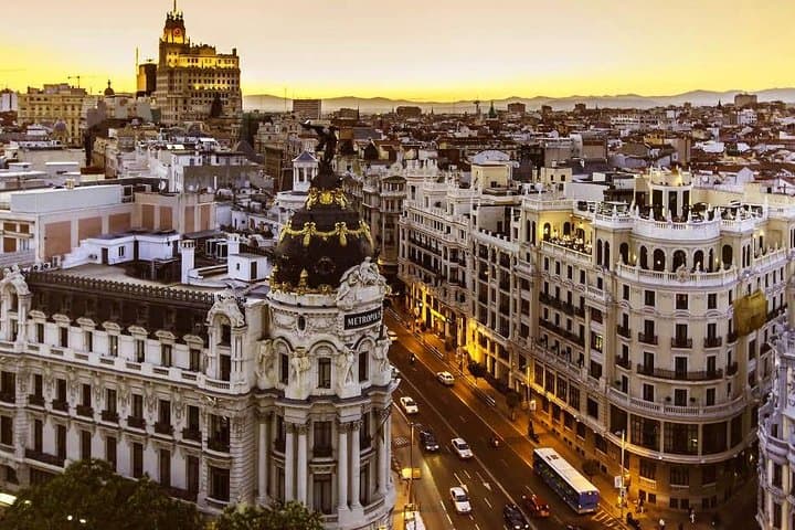 Private 3-Hour Madrid City Tour by Car — Customized Sightseeing Drive photo 3