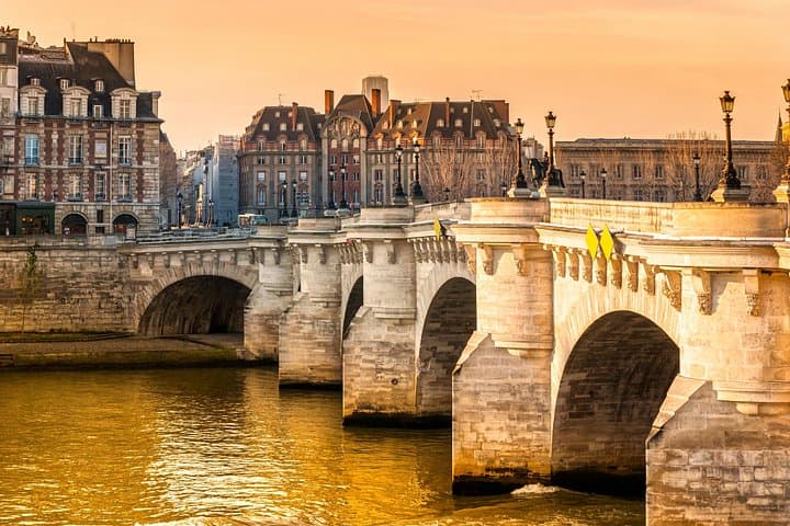 Paris Christmas Dinner Cruise on the Seine: Gourmet Evening Aboard Paris Seine photo 4