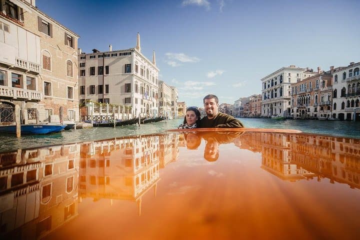 Private Grand Canal Boat Tour to Murano and Burano — Glass, Color & Venetian Lagoons photo 5