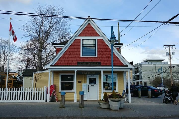 Steveston Magical Mystery & Sea Adventure: Whale Watching and Storybrooke Village Walk photo 2
